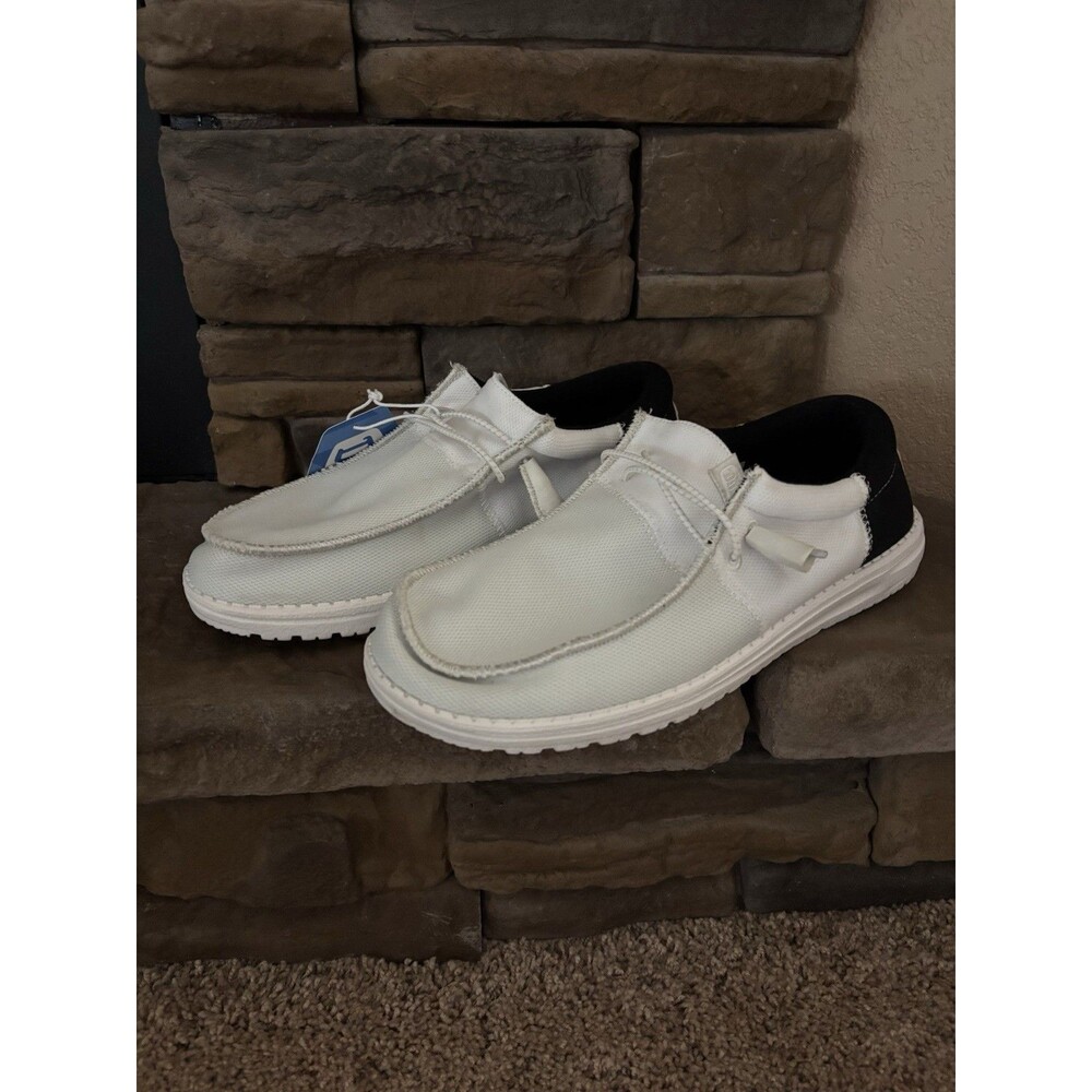 Hey Dude Wally Tri Varsity Mens Loafer Shoe Sz 9 White Black Slip On Round Toe